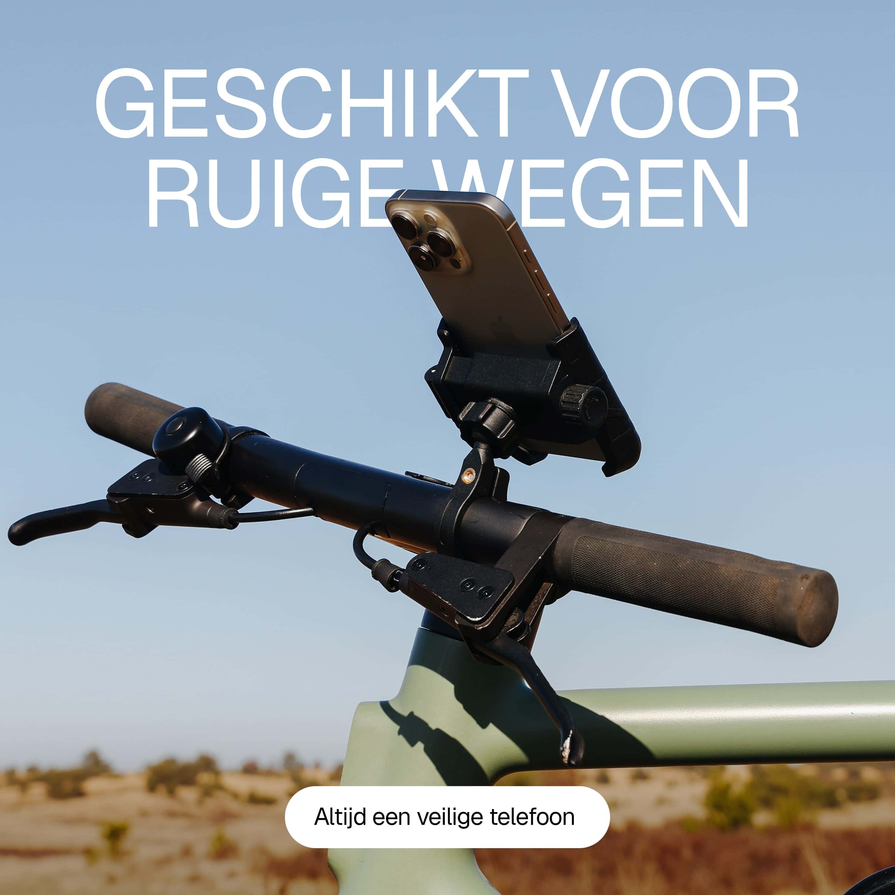 Gebruik van Wegman fiets houder tijdens mountainbiketocht op ruig terrein