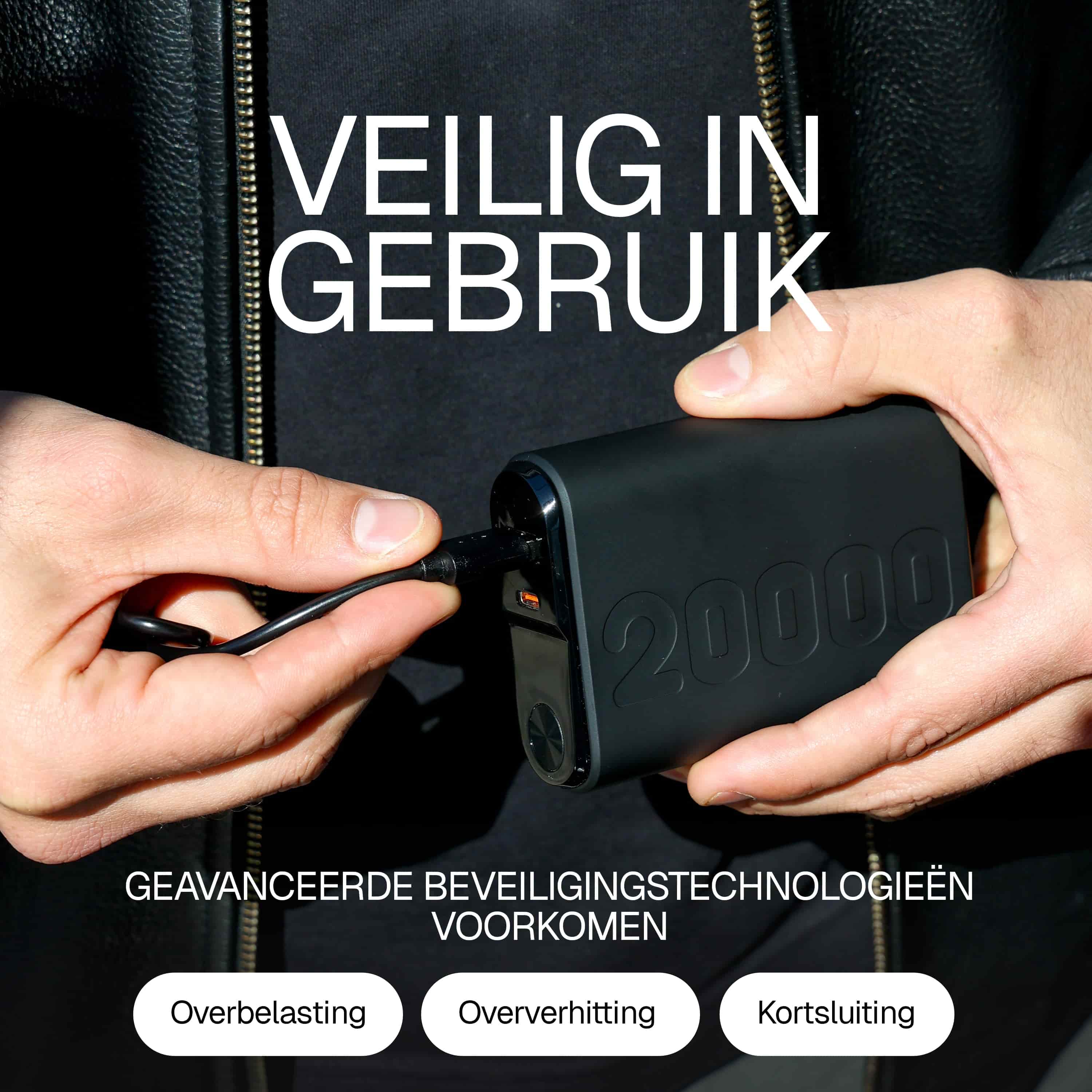 Gebruik van Wegman powerbank tijdens kampeertrip voor opladen van gadgets